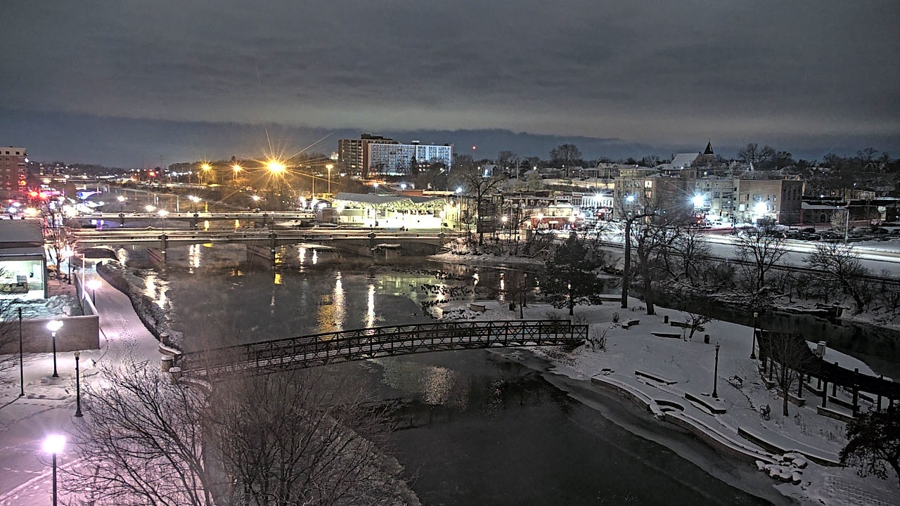 Thumbnail for current weather camera view from City of Elgin in Elgin, Illinois