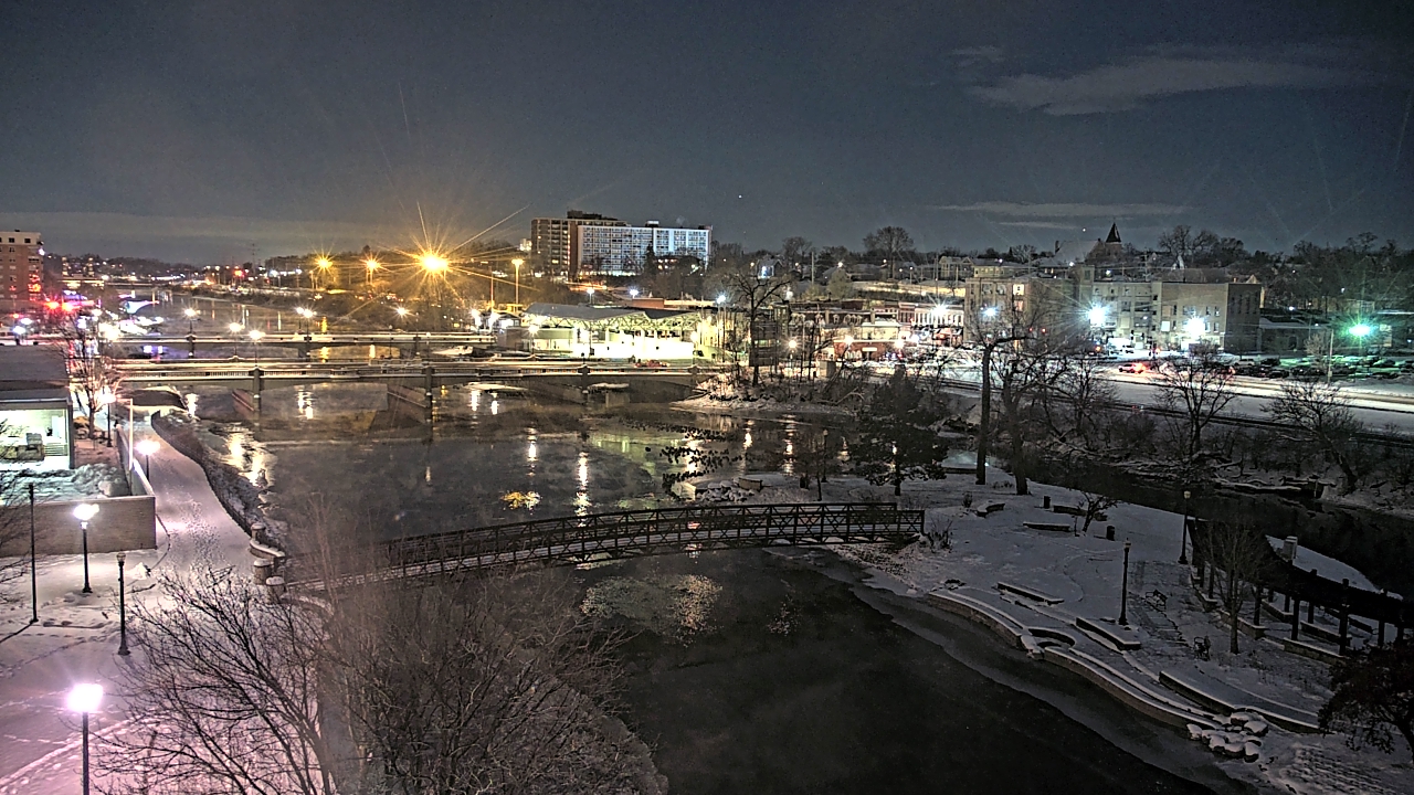 Thumbnail for current weather camera view from City of Elgin in Elgin, Illinois