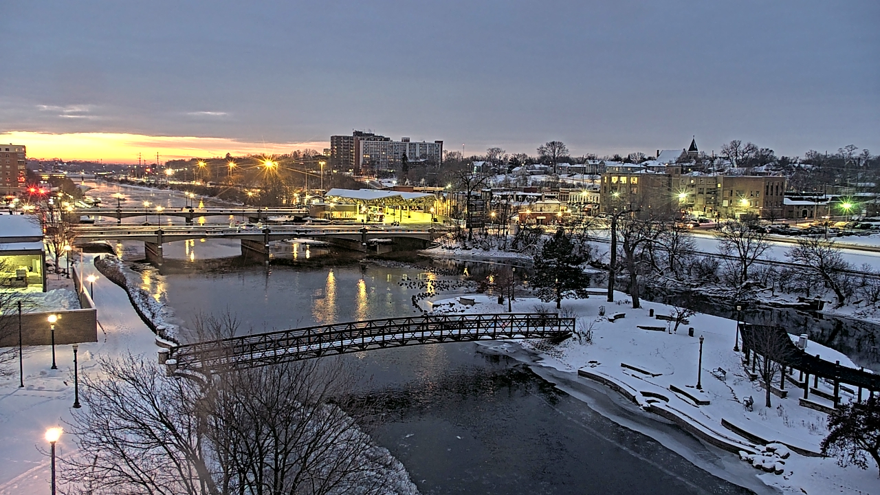 Thumbnail for current weather camera view from City of Elgin in Elgin, Illinois