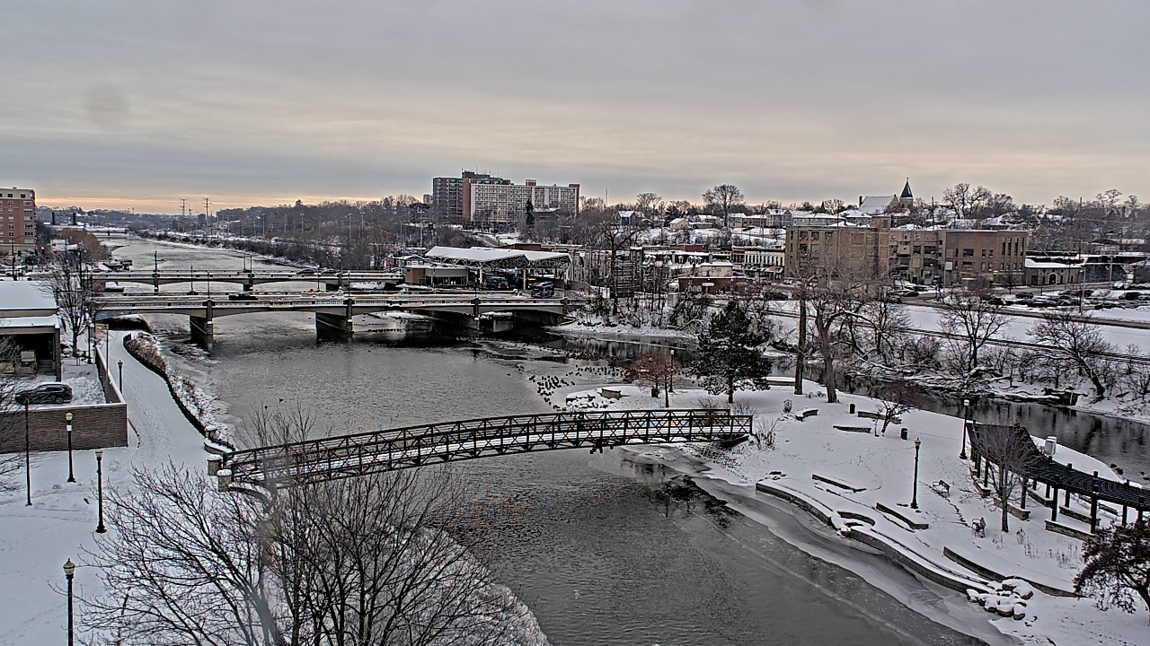 Thumbnail for current weather camera view from City of Elgin in Elgin, Illinois