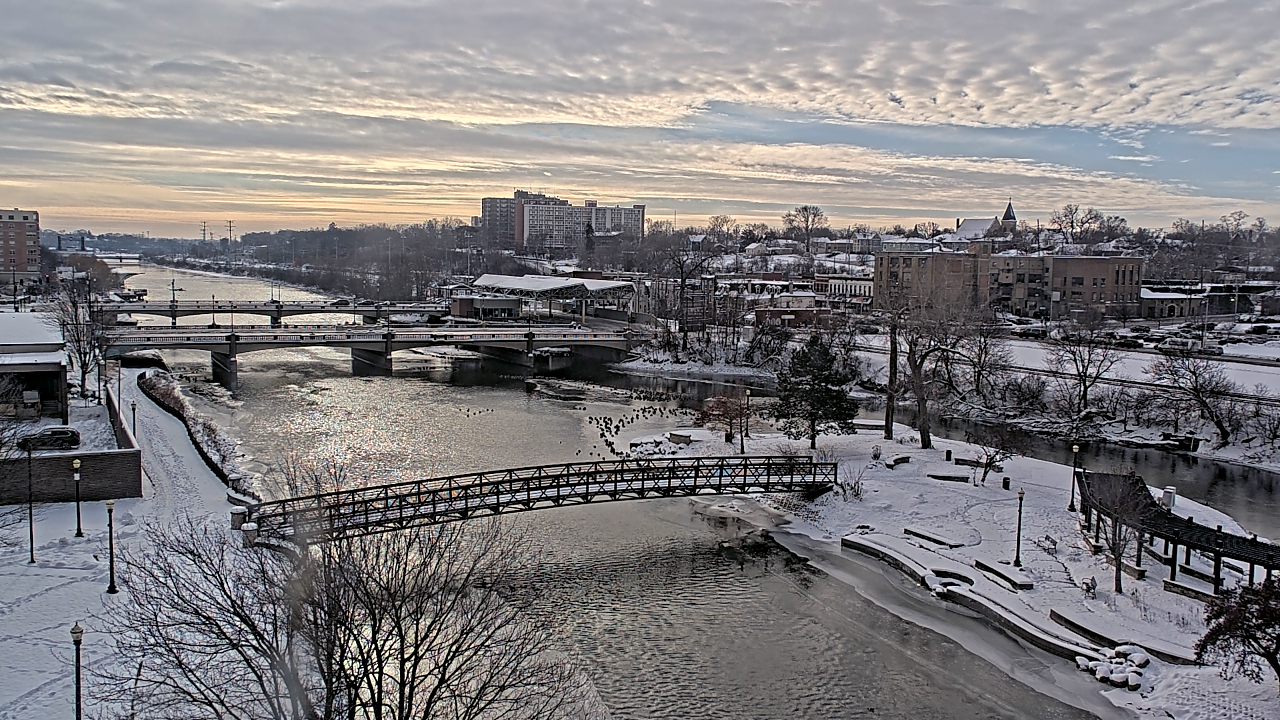 Thumbnail for current weather camera view from City of Elgin in Elgin, Illinois