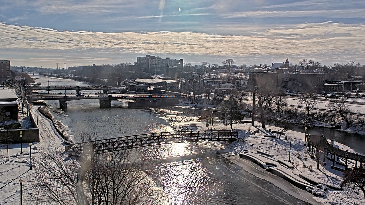 Thumbnail for current weather camera view from City of Elgin in Elgin, Illinois