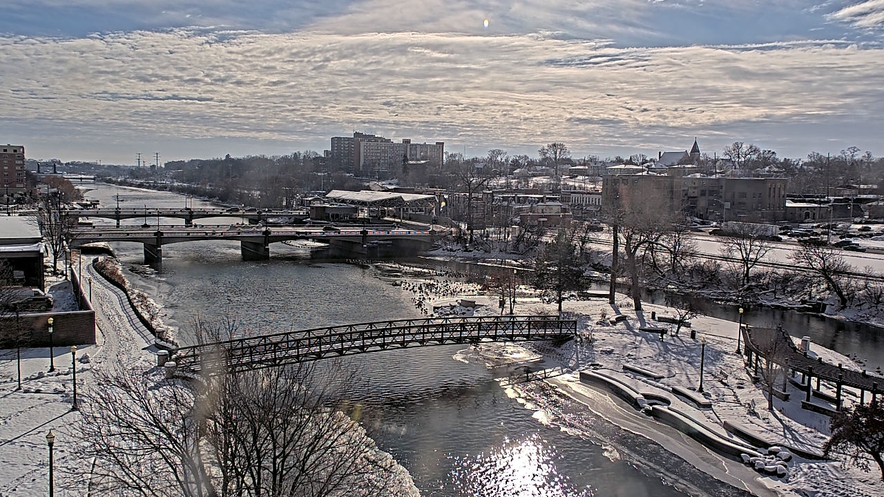 Thumbnail for current weather camera view from City of Elgin in Elgin, Illinois