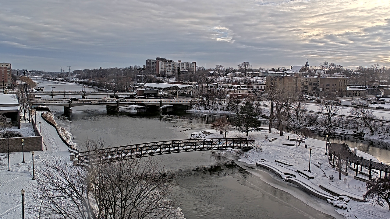 Thumbnail for current weather camera view from City of Elgin in Elgin, Illinois