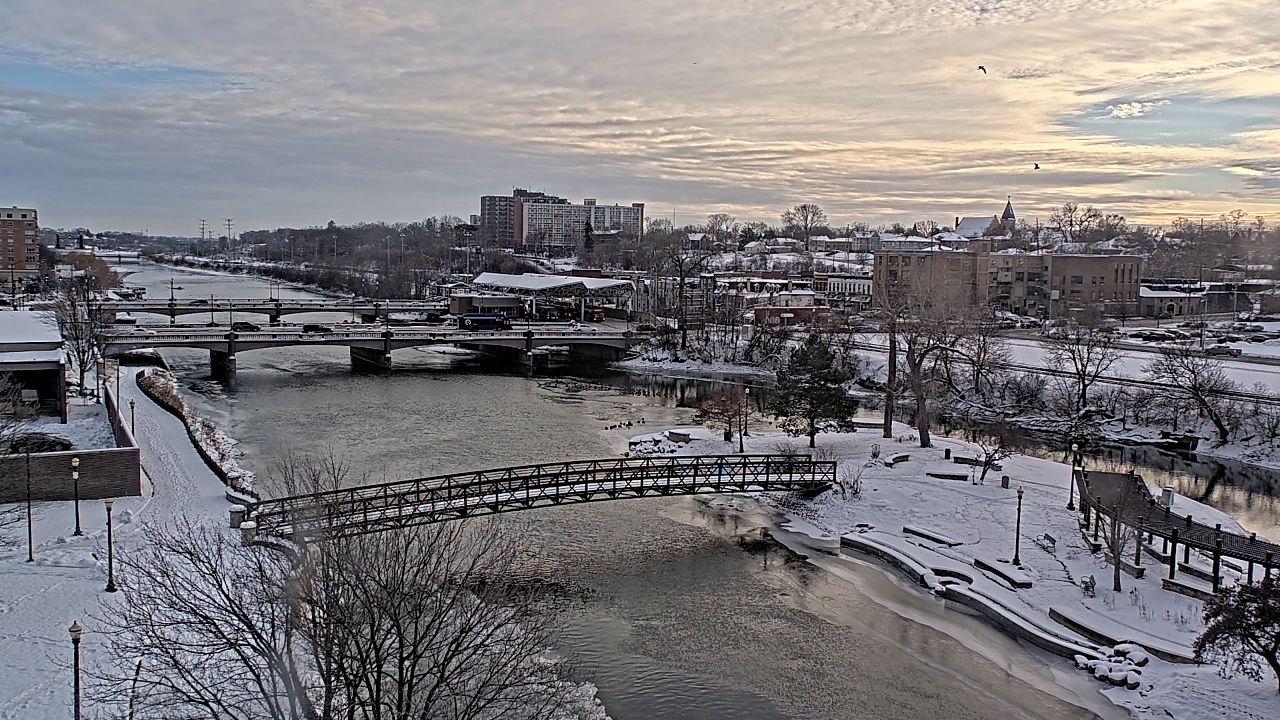 Thumbnail for current weather camera view from City of Elgin in Elgin, Illinois