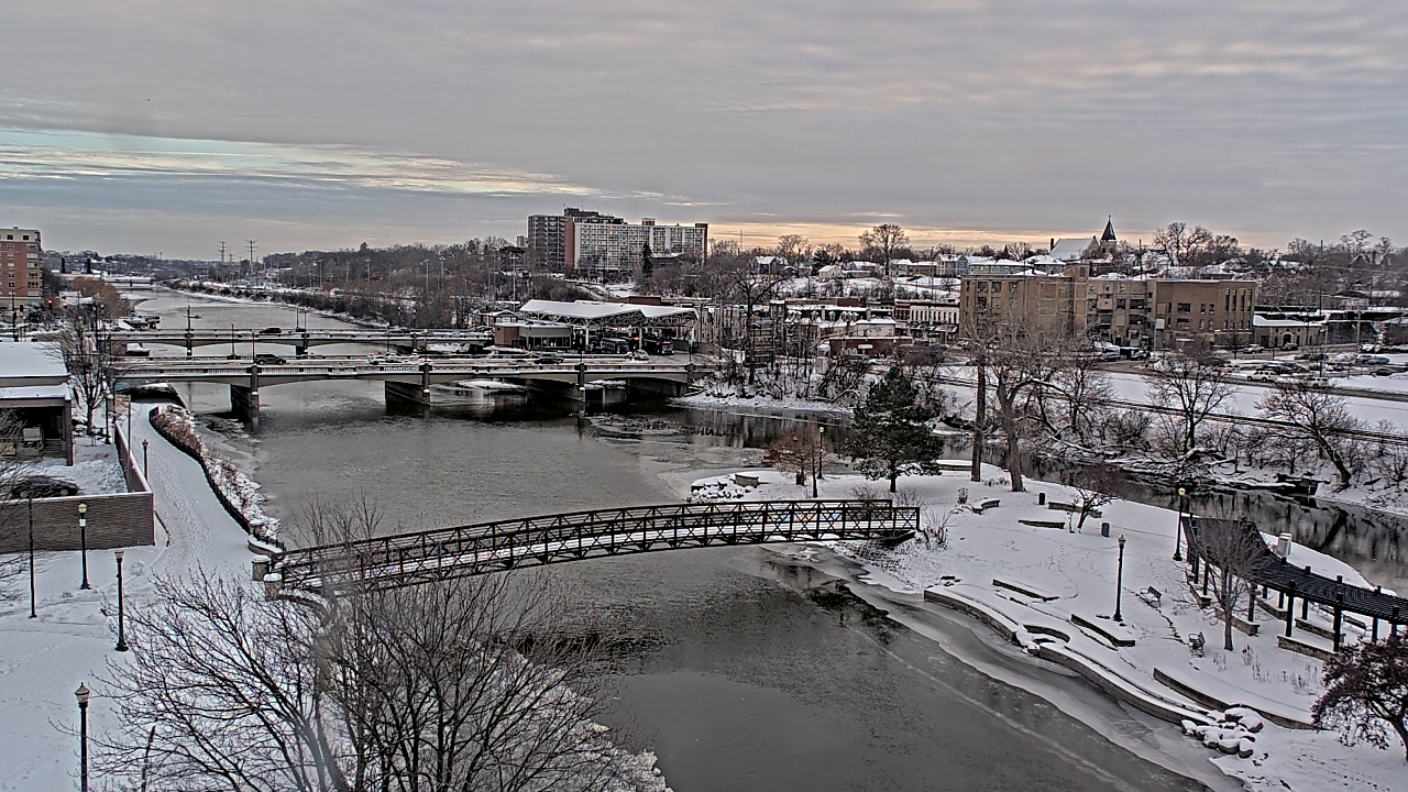 Thumbnail for current weather camera view from City of Elgin in Elgin, Illinois