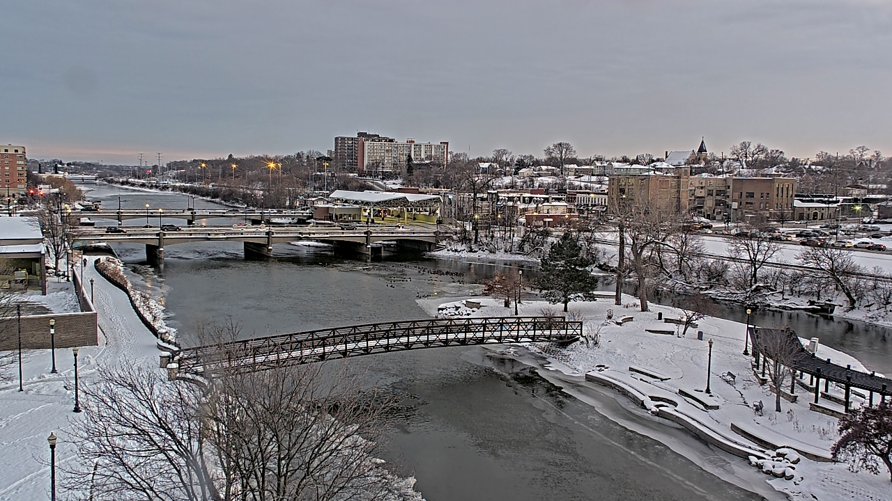 Thumbnail for current weather camera view from City of Elgin in Elgin, Illinois