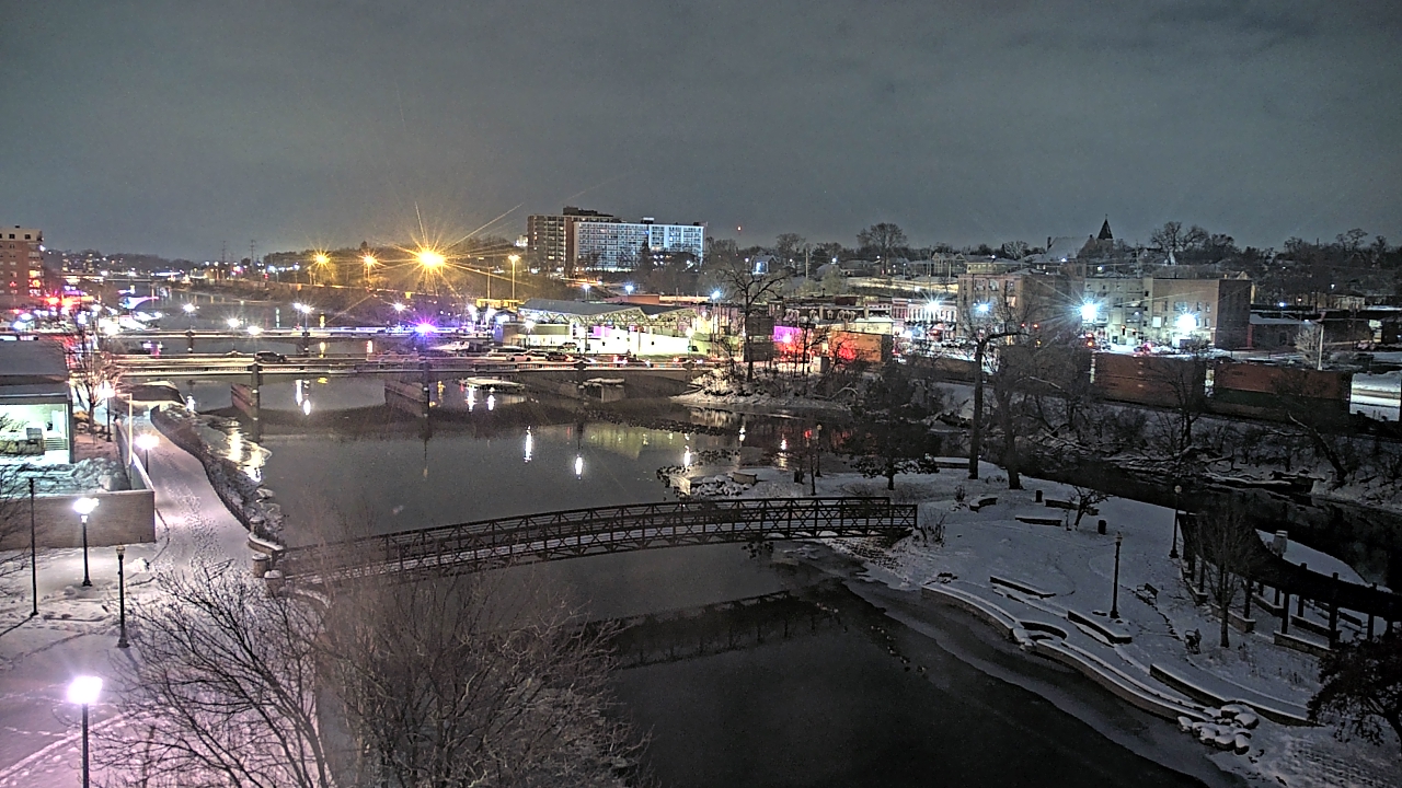 Thumbnail for current weather camera view from City of Elgin in Elgin, Illinois