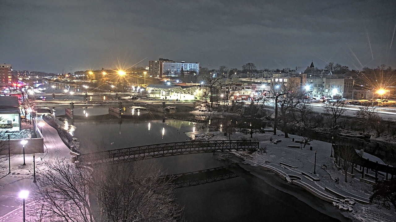 Thumbnail for current weather camera view from City of Elgin in Elgin, Illinois