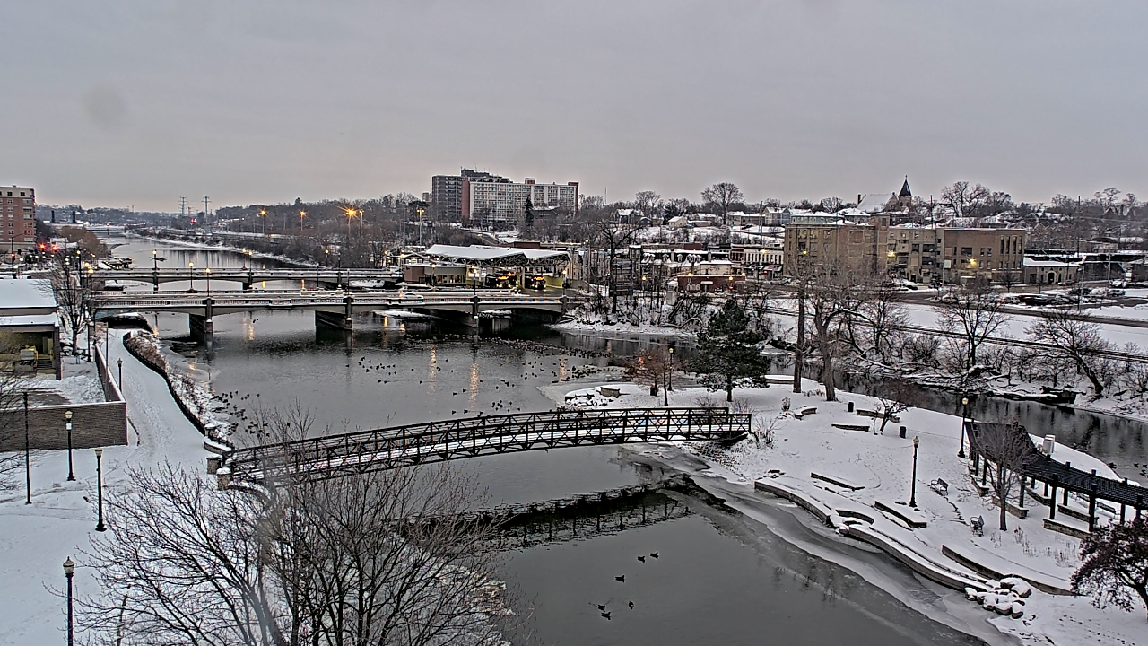 Thumbnail for current weather camera view from City of Elgin in Elgin, Illinois