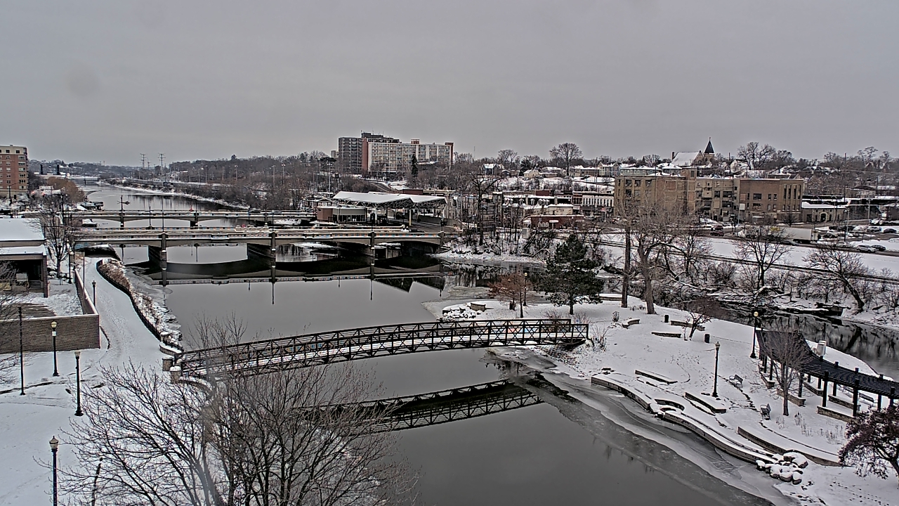 Thumbnail for current weather camera view from City of Elgin in Elgin, Illinois
