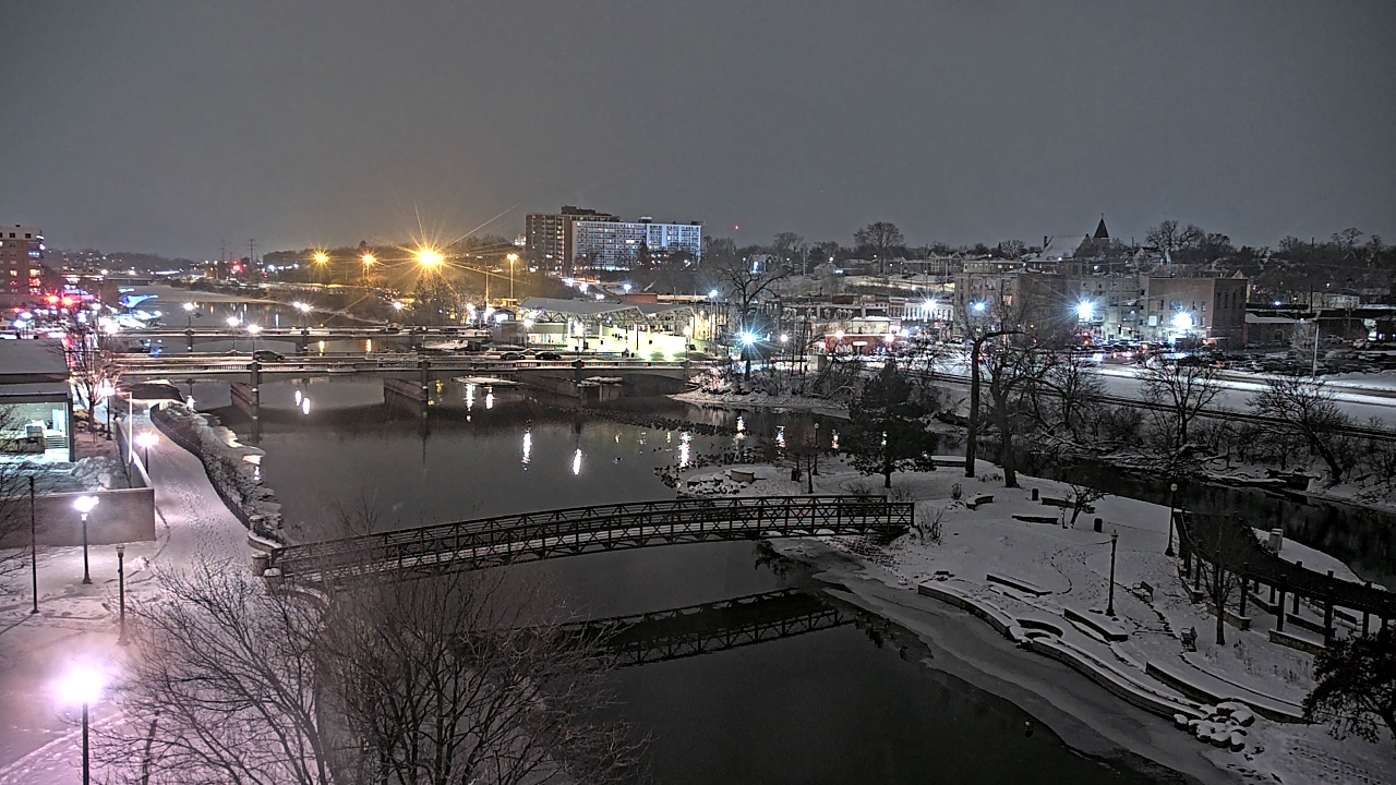 Thumbnail for current weather camera view from City of Elgin in Elgin, Illinois