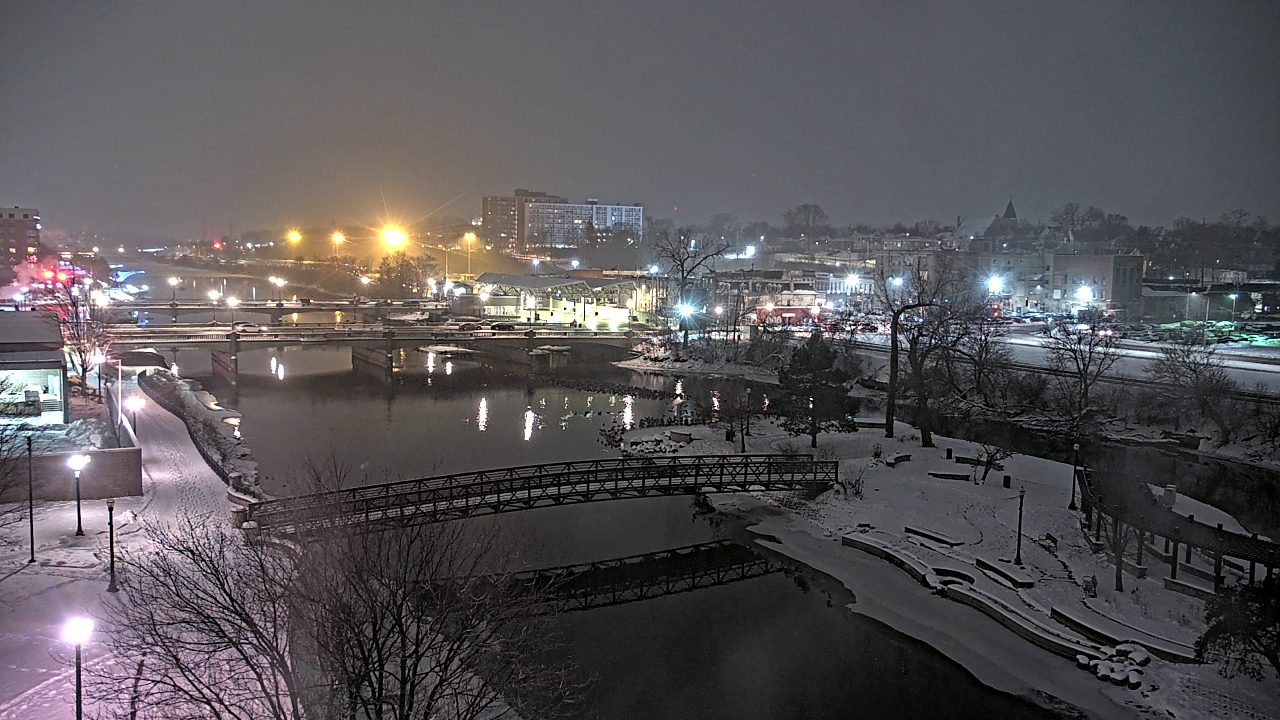 Thumbnail for current weather camera view from City of Elgin in Elgin, Illinois