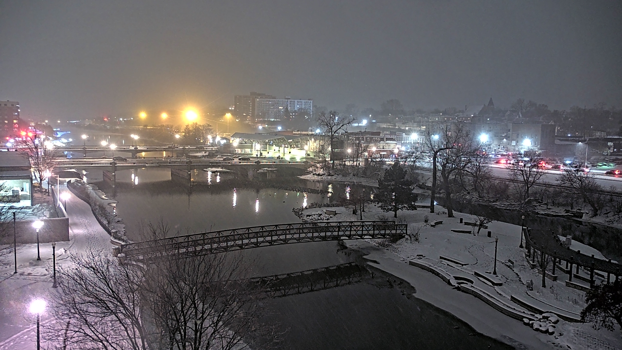 Thumbnail for current weather camera view from City of Elgin in Elgin, Illinois