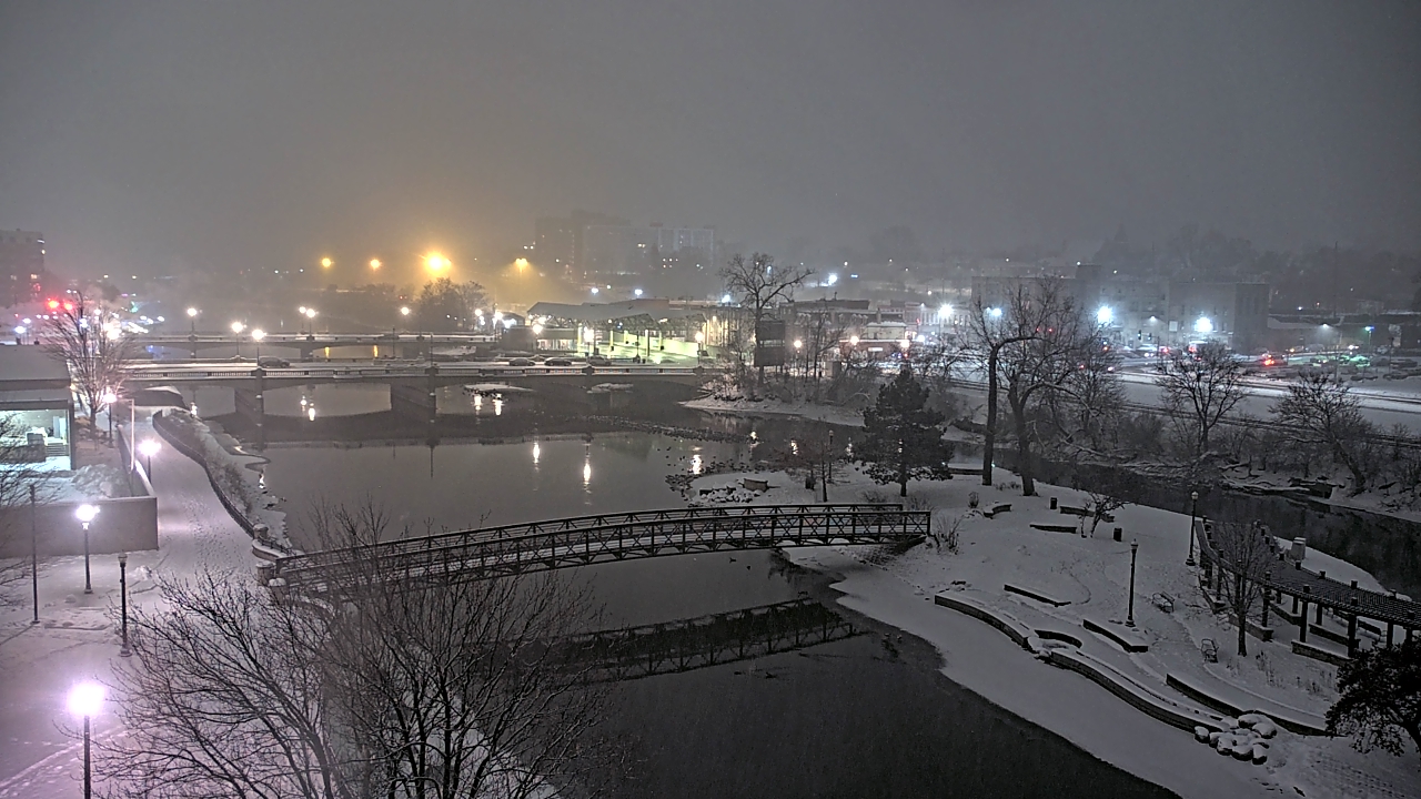 Thumbnail for current weather camera view from City of Elgin in Elgin, Illinois