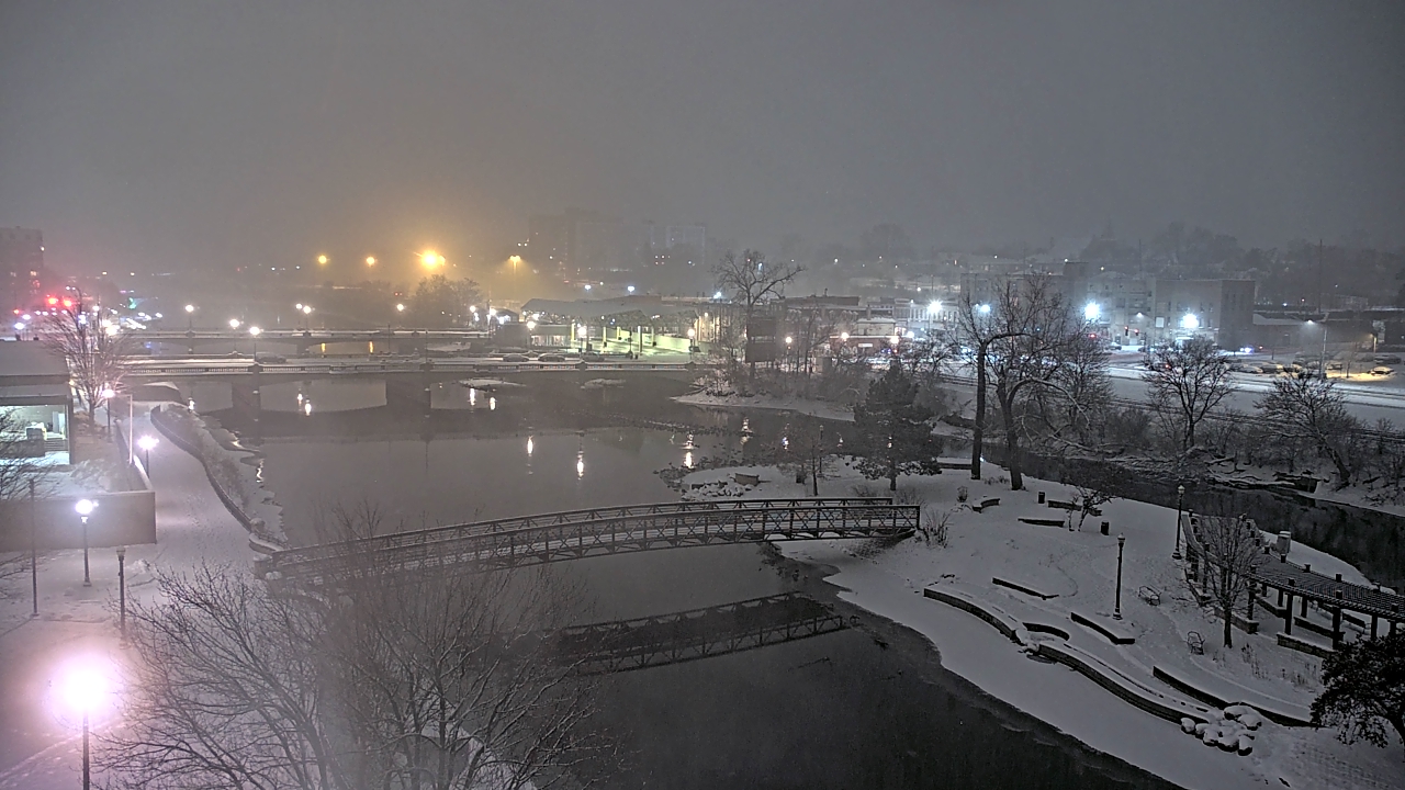 Thumbnail for current weather camera view from City of Elgin in Elgin, Illinois