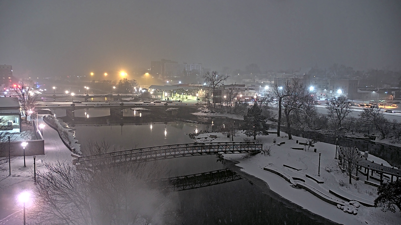 Thumbnail for current weather camera view from City of Elgin in Elgin, Illinois