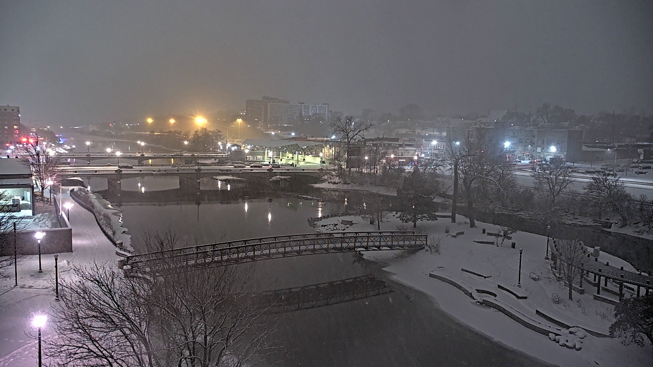 Thumbnail for current weather camera view from City of Elgin in Elgin, Illinois