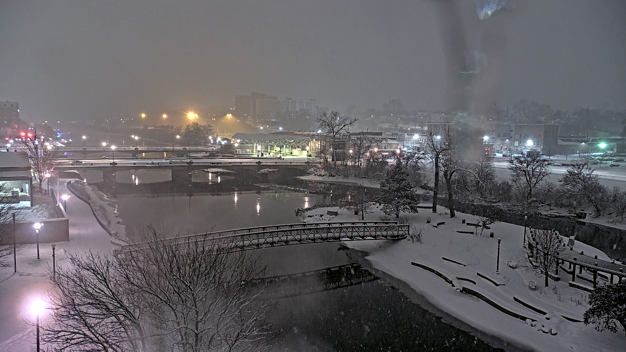 Thumbnail for current weather camera view from City of Elgin in Elgin, Illinois