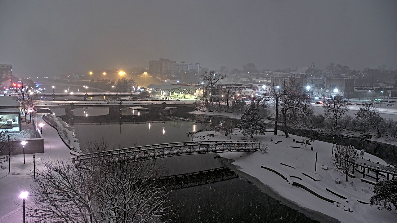 Thumbnail for current weather camera view from City of Elgin in Elgin, Illinois