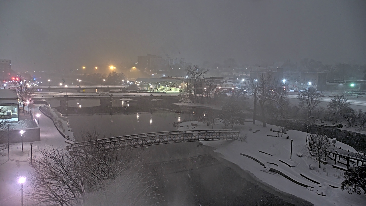 Thumbnail for current weather camera view from City of Elgin in Elgin, Illinois