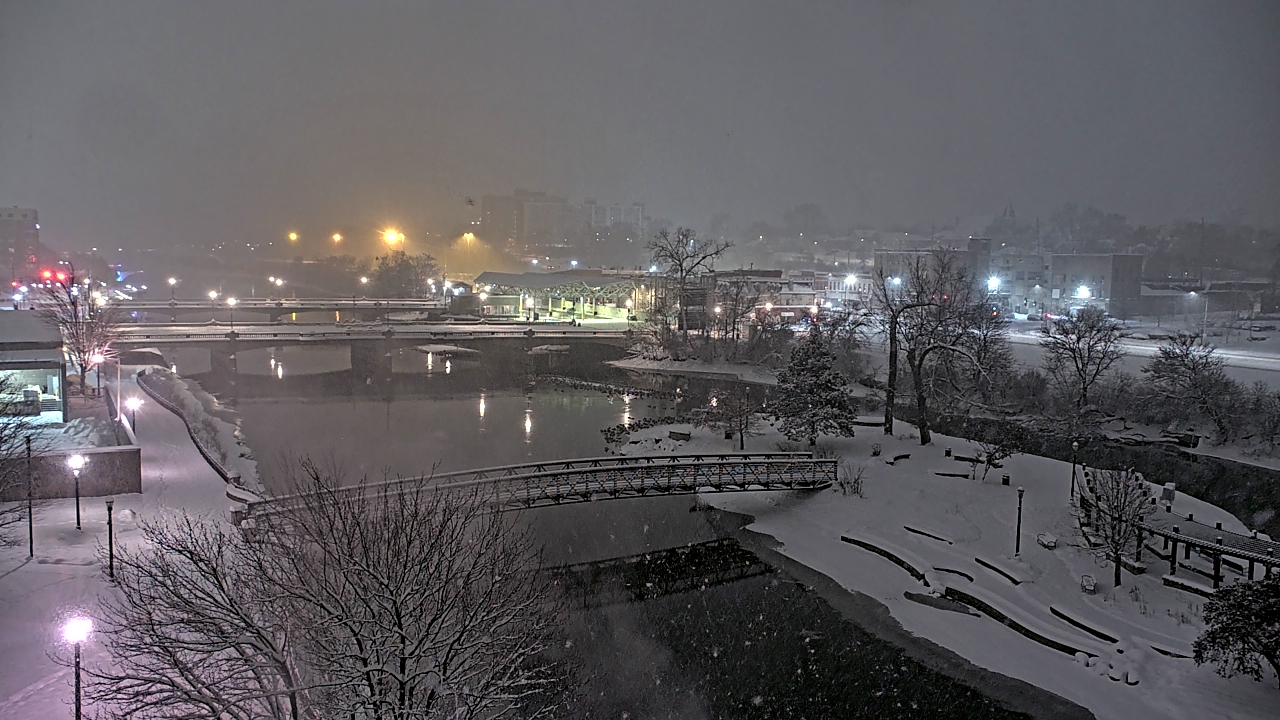 Thumbnail for current weather camera view from City of Elgin in Elgin, Illinois