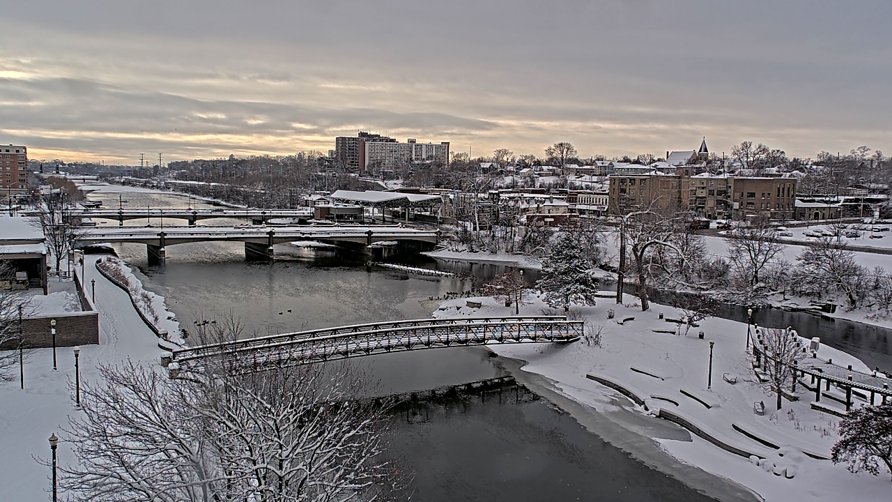 Thumbnail for current weather camera view from City of Elgin in Elgin, Illinois