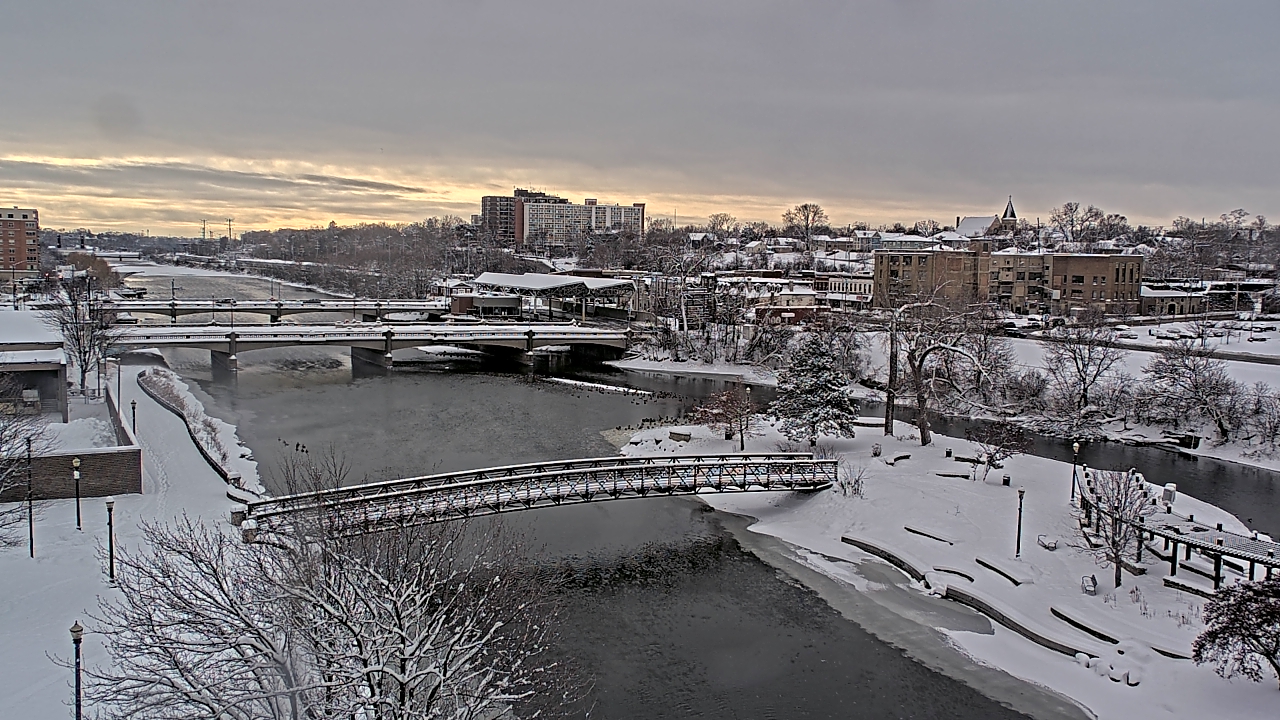 Thumbnail for current weather camera view from City of Elgin in Elgin, Illinois