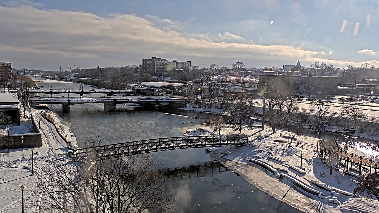 Thumbnail for current weather camera view from City of Elgin in Elgin, Illinois