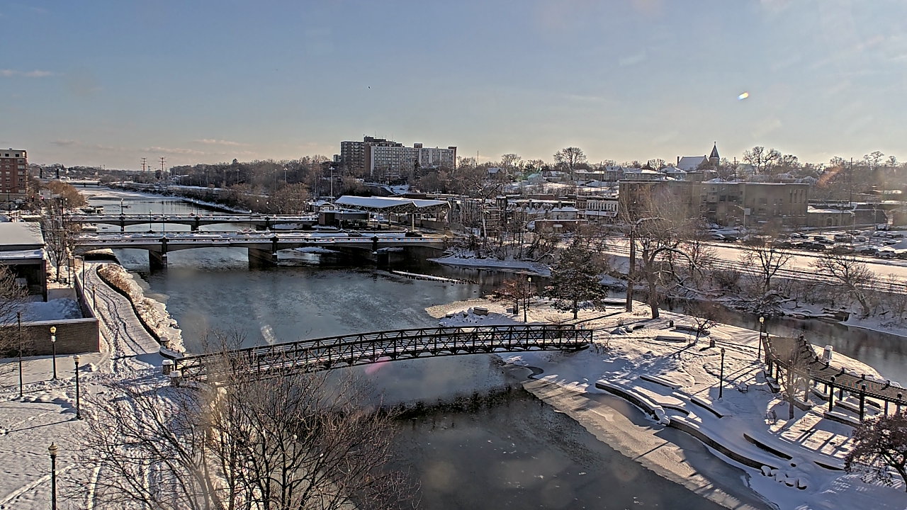 Thumbnail for current weather camera view from City of Elgin in Elgin, Illinois
