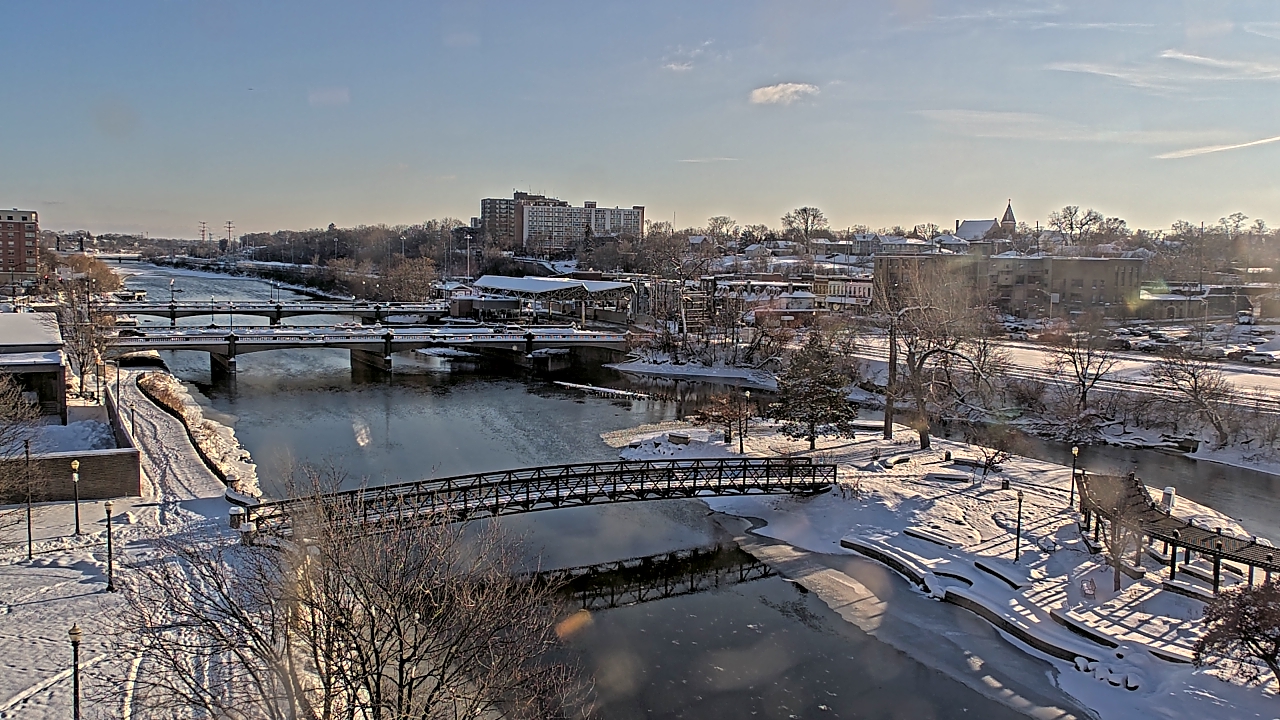 Thumbnail for current weather camera view from City of Elgin in Elgin, Illinois