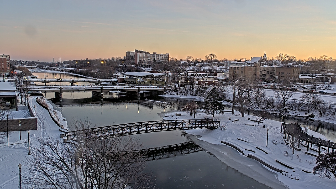 Thumbnail for current weather camera view from City of Elgin in Elgin, Illinois