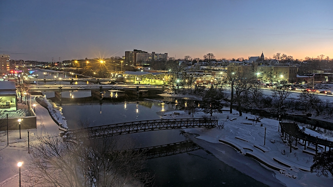 Thumbnail for current weather camera view from City of Elgin in Elgin, Illinois