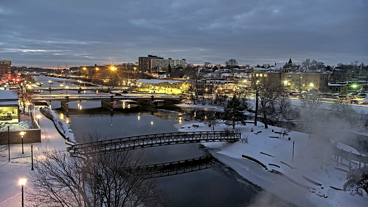 Thumbnail for current weather camera view from City of Elgin in Elgin, Illinois