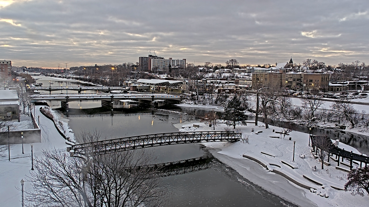 Thumbnail for current weather camera view from City of Elgin in Elgin, Illinois