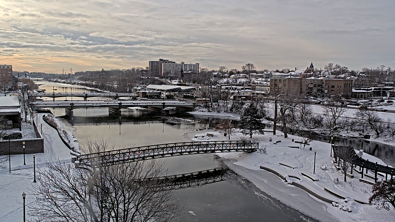 Thumbnail for current weather camera view from City of Elgin in Elgin, Illinois