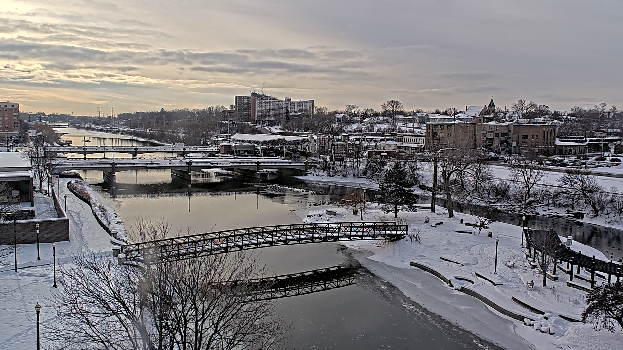 Thumbnail for current weather camera view from City of Elgin in Elgin, Illinois