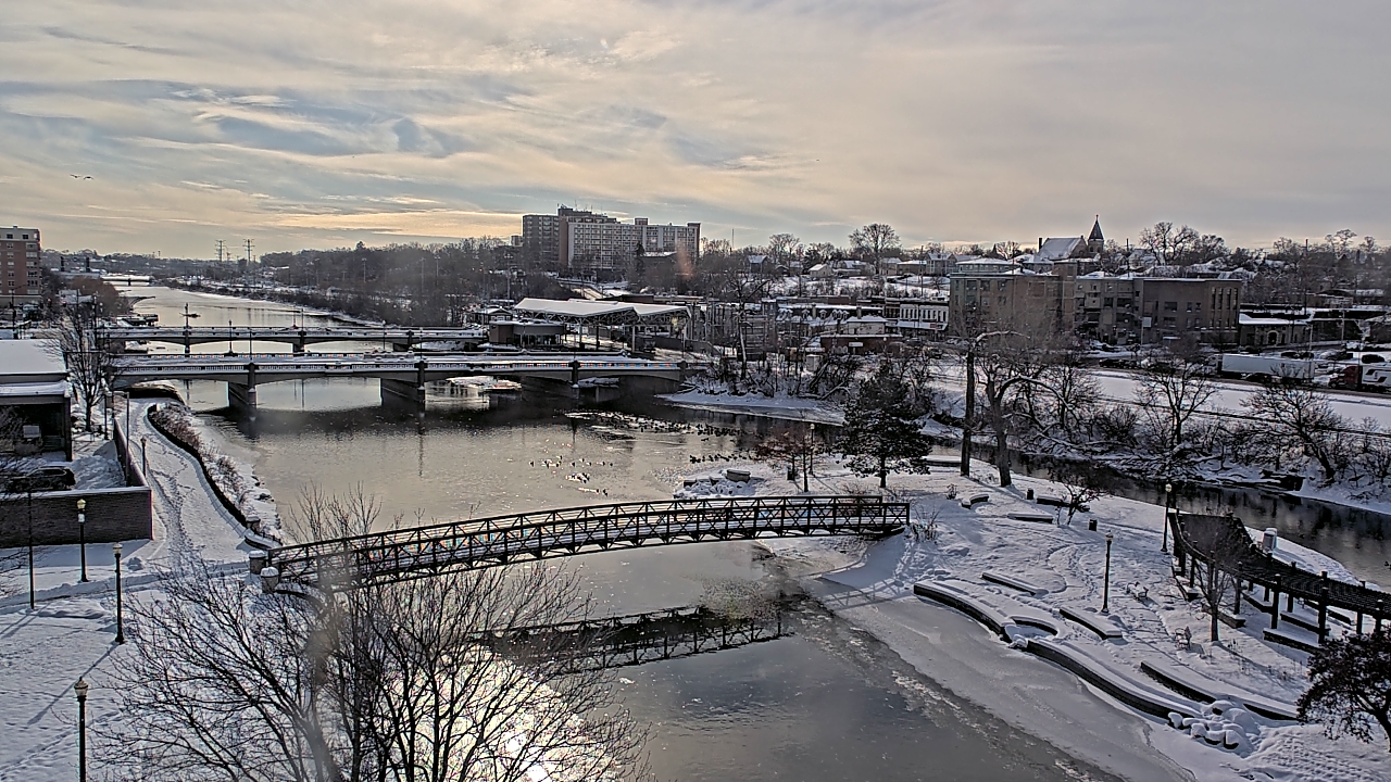 Thumbnail for current weather camera view from City of Elgin in Elgin, Illinois