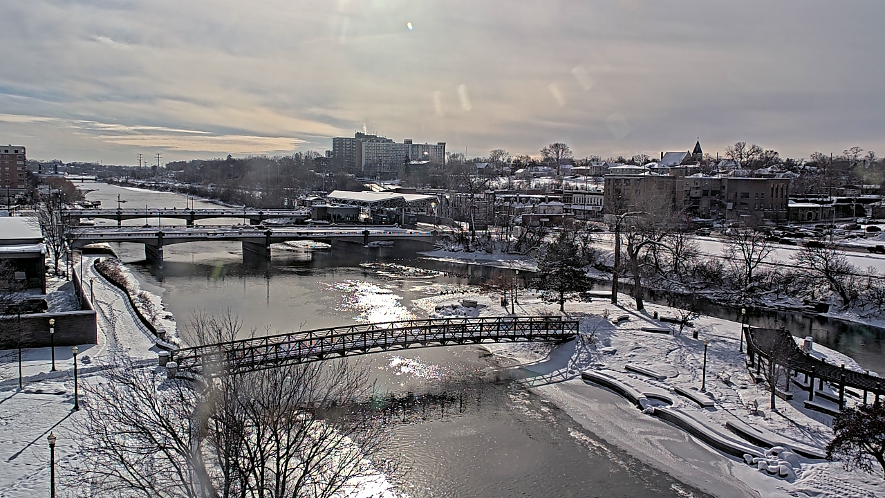 Thumbnail for current weather camera view from City of Elgin in Elgin, Illinois