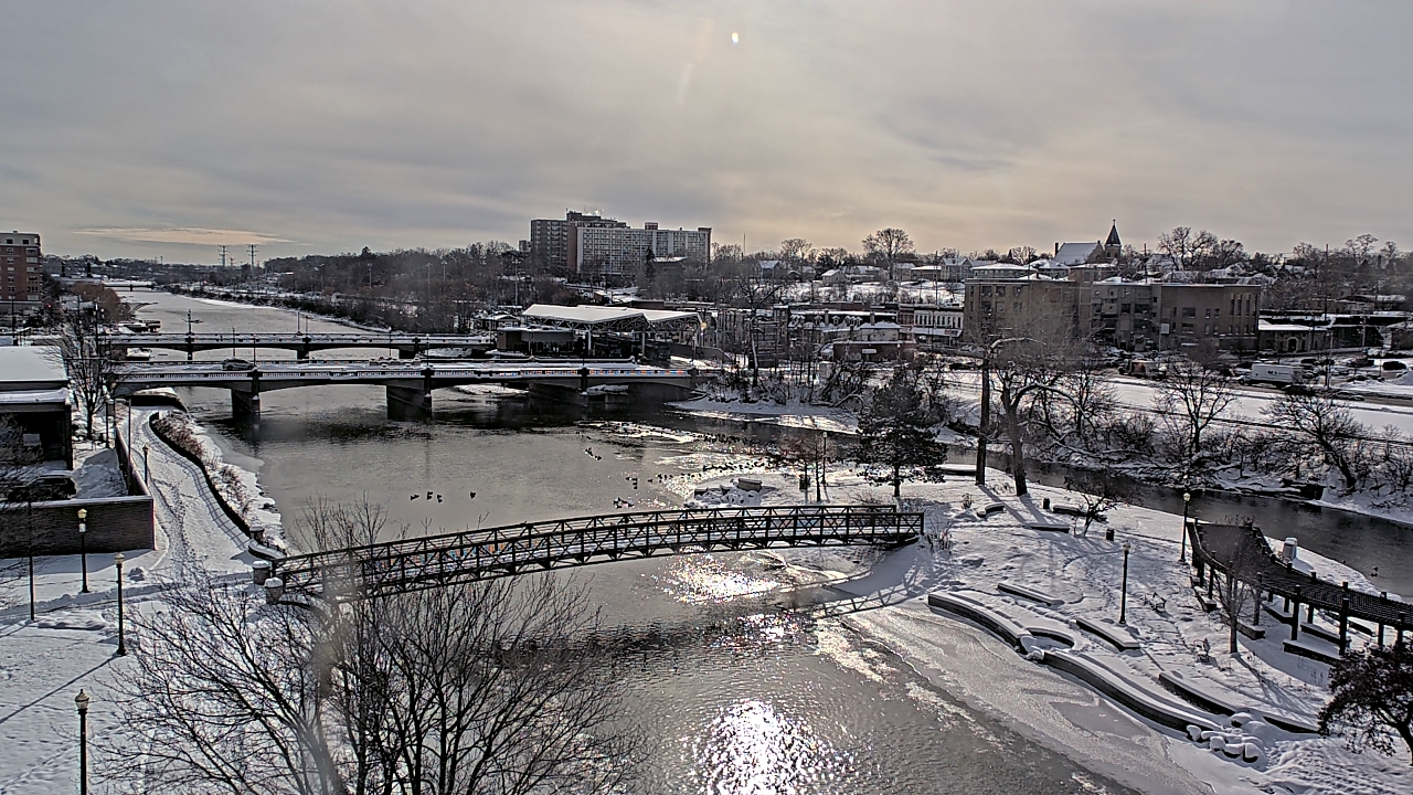 Thumbnail for current weather camera view from City of Elgin in Elgin, Illinois