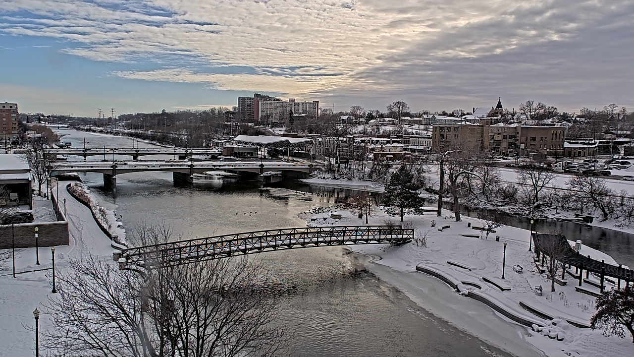 Thumbnail for current weather camera view from City of Elgin in Elgin, Illinois