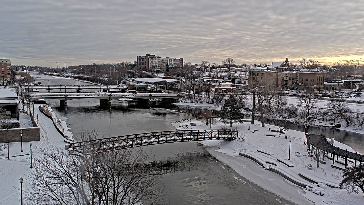 Thumbnail for current weather camera view from City of Elgin in Elgin, Illinois