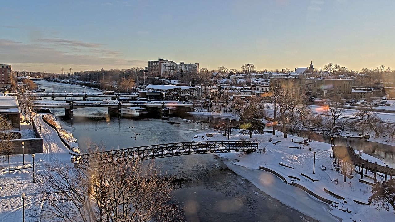 Thumbnail for current weather camera view from City of Elgin in Elgin, Illinois