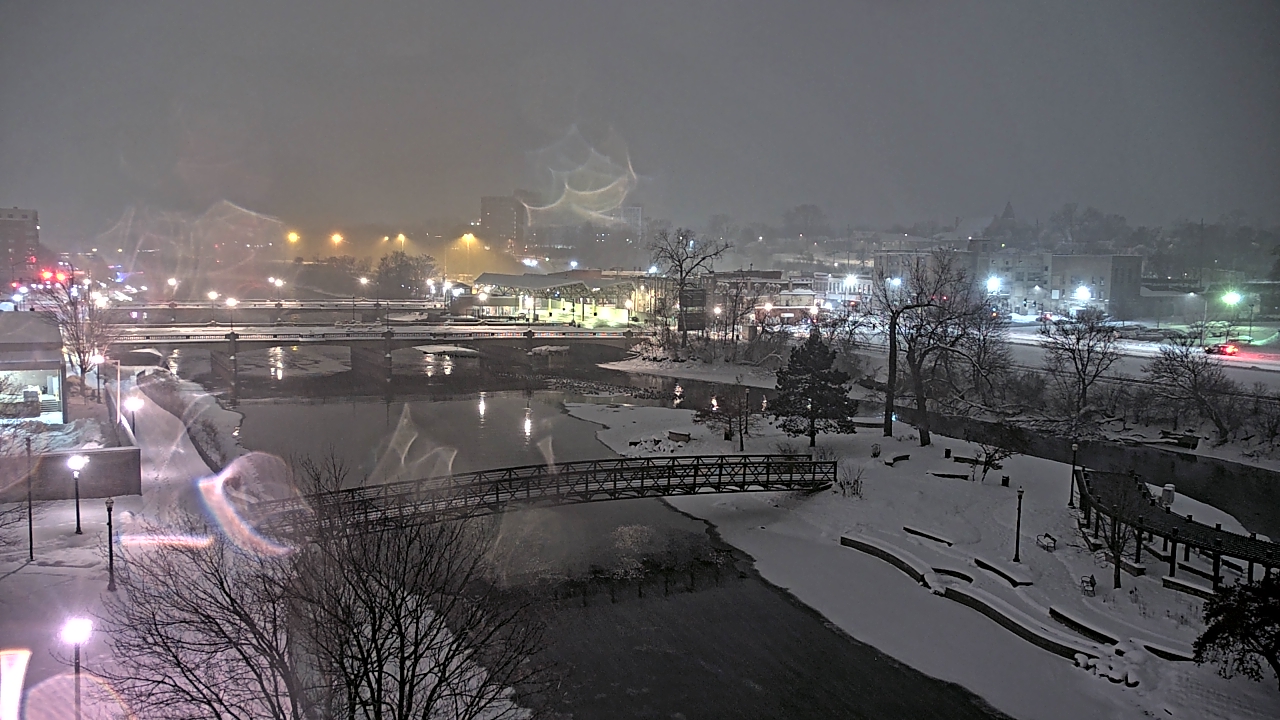 Thumbnail for current weather camera view from City of Elgin in Elgin, Illinois