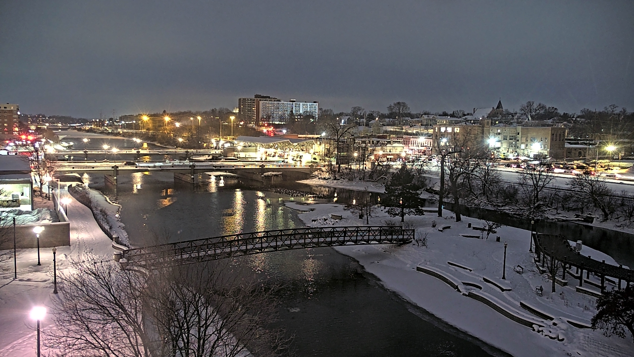 Thumbnail for current weather camera view from City of Elgin in Elgin, Illinois
