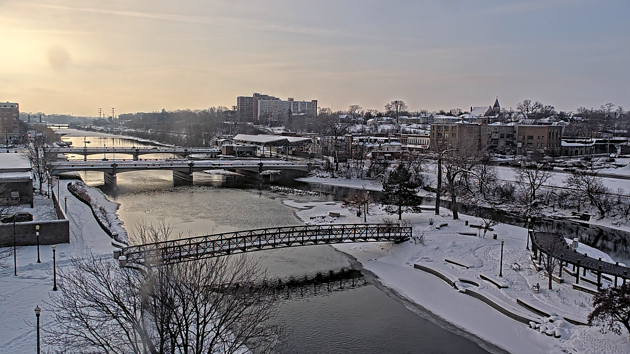 Thumbnail for current weather camera view from City of Elgin in Elgin, Illinois