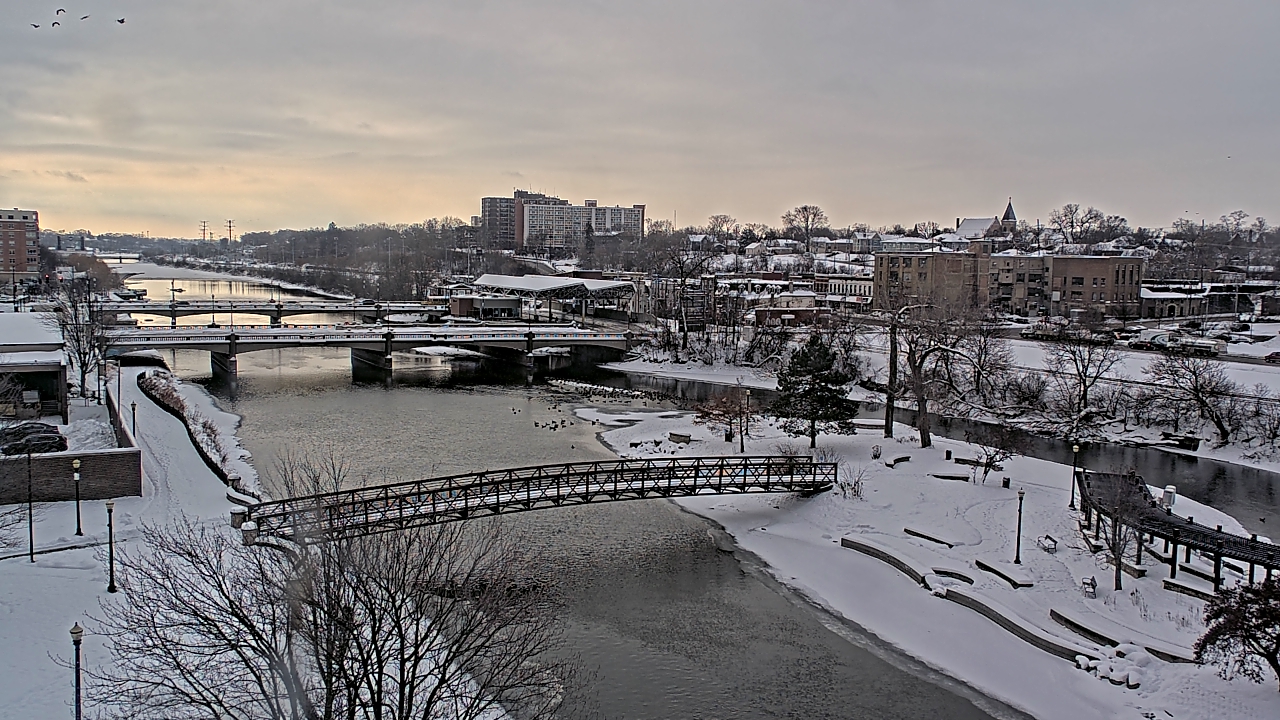 Thumbnail for current weather camera view from City of Elgin in Elgin, Illinois