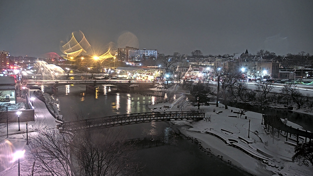 Thumbnail for current weather camera view from City of Elgin in Elgin, Illinois