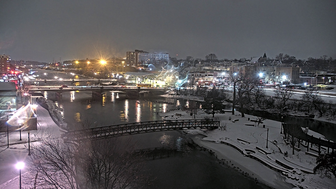 Thumbnail for current weather camera view from City of Elgin in Elgin, Illinois