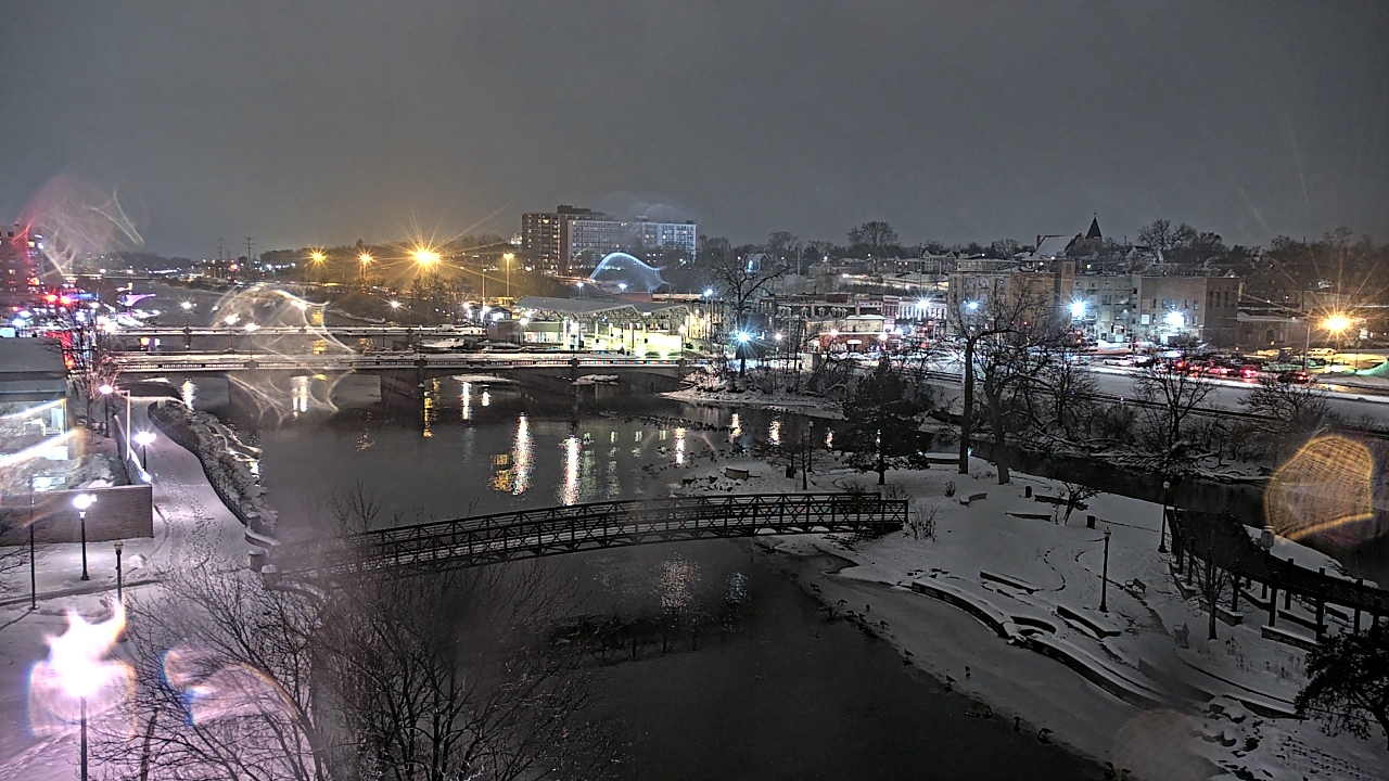 Thumbnail for current weather camera view from City of Elgin in Elgin, Illinois